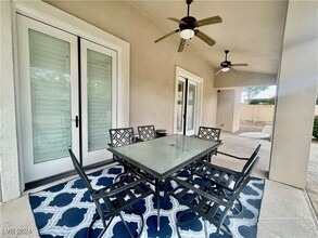 331 W Sherwood Dr in Henderson, NV - Building Photo - Building Photo