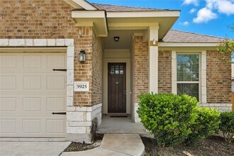 5925 Malta Cir in Round Rock, TX - Building Photo - Building Photo