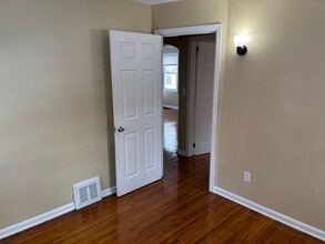 4119 Nebraska Ave in Toledo, OH - Building Photo - Building Photo