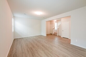 2615 Bouvardia Wy in Houston, TX - Building Photo - Building Photo