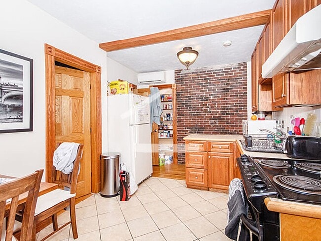 property at 63 Anderson St