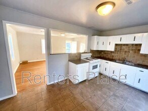 1208 S Erie Ave in Tulsa, OK - Building Photo - Building Photo