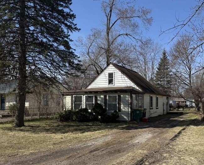 property at 633 Bagley Ave