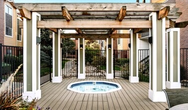 Verona Apartment Homes in Littleton, CO - Foto de edificio - Building Photo