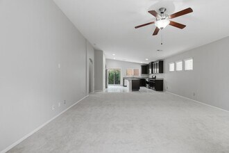 4557 Rockland Break Ct in Las Vegas, NV - Building Photo - Building Photo