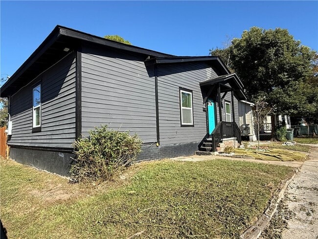 728 W 39th St in Savannah, GA - Building Photo - Building Photo