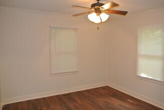 45 Davie Cir in Chapel Hill, NC - Building Photo - Building Photo