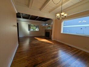 624 NW 11th St, Unit 3 in Corvallis, OR - Foto de edificio - Building Photo
