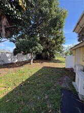 1101 N 58th Ave in Hollywood, FL - Building Photo - Building Photo