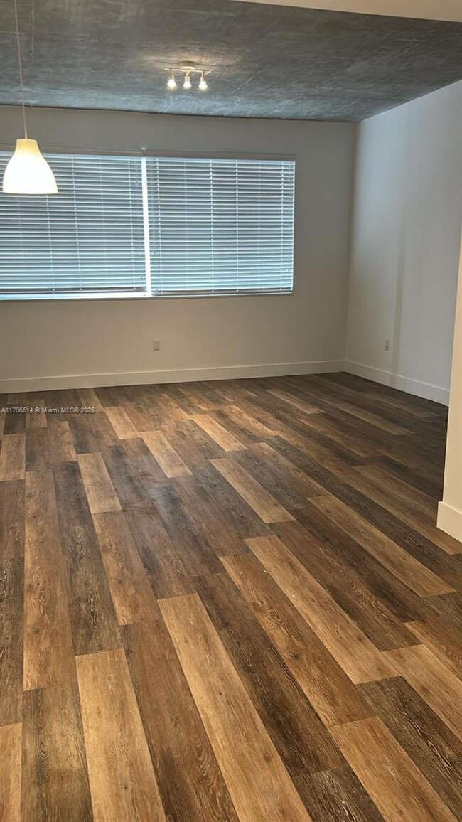 property at 141 NW 16th Ave