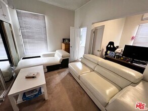 1225 Normandie Ave in Los Angeles, CA - Building Photo - Building Photo