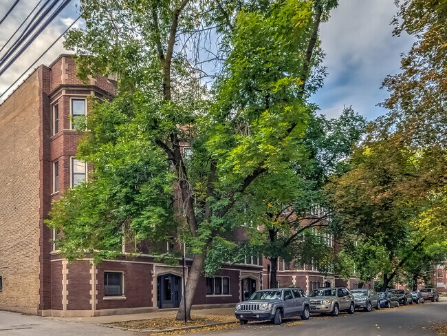 7020 N Paulina St in Chicago, IL - Building Photo - Building Photo