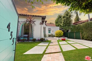 455 N Crescent Heights Blvd in Los Angeles, CA - Building Photo