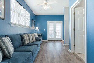 77 Mark St in Destin, FL - Building Photo