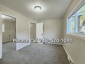 15334 Oldham St in Taylor, MI - Building Photo - Building Photo