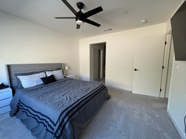 35215 Citrange Ln in Fallbrook, CA - Building Photo - Building Photo