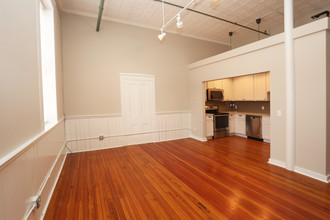 Soulard Loft Apartments in St. Louis, MO - Building Photo - Interior Photo