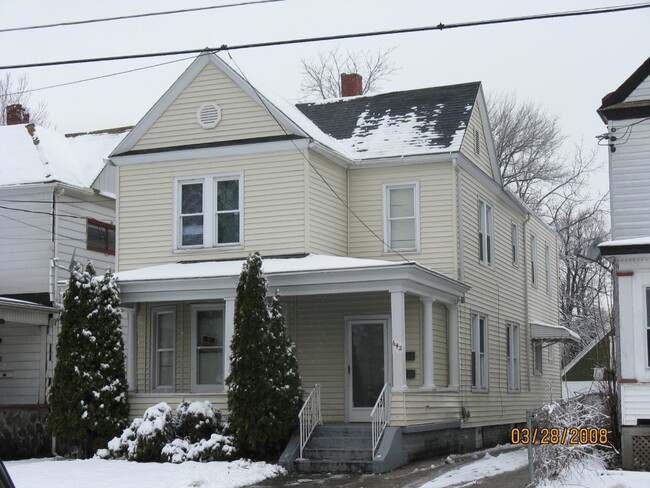 642 E 7th St, Unit 2 in Erie, PA - Building Photo - Building Photo