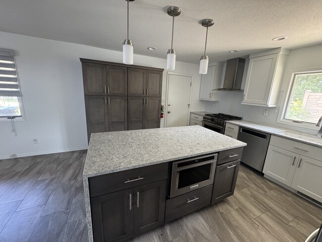 property at 1812 Belle Ave