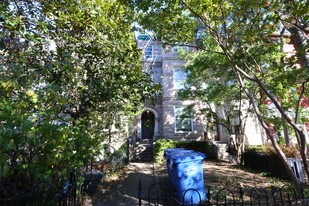 1014 E Capitol St NE in Washington, DC - Building Photo