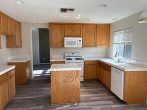 846 Forecast in Tracy, CA - Building Photo - Building Photo