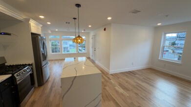 426 Avon Ave in Newark, NJ - Building Photo - Building Photo