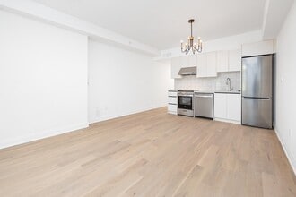 475 Ossington Av in Toronto, ON - Building Photo - Building Photo