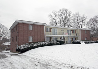 3840 Briar Place in Dayton, OH - Building Photo - Building Photo