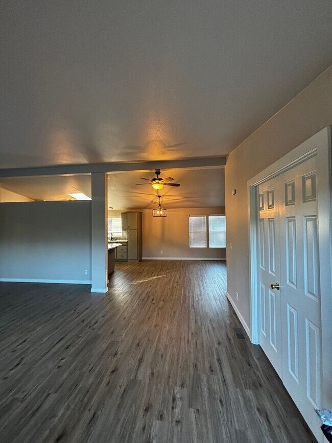 208 Central Ave in Sedro Woolley, WA - Building Photo - Building Photo