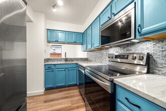 1925 46th Ave, Unit 121 in Capitola, CA - Building Photo - Building Photo