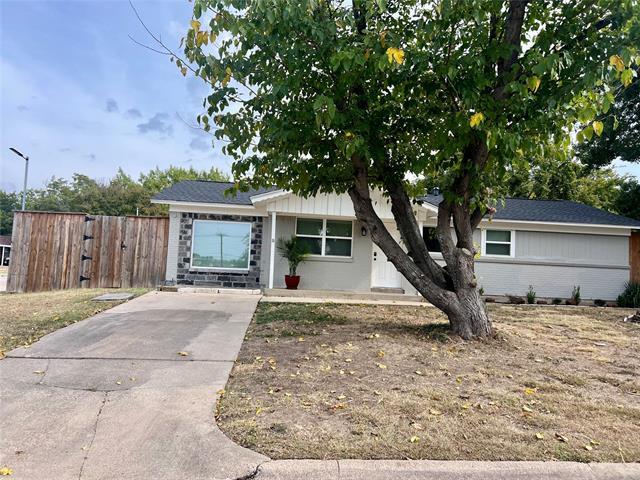 6308 Stardust Dr N in Watauga, TX - Building Photo - Building Photo