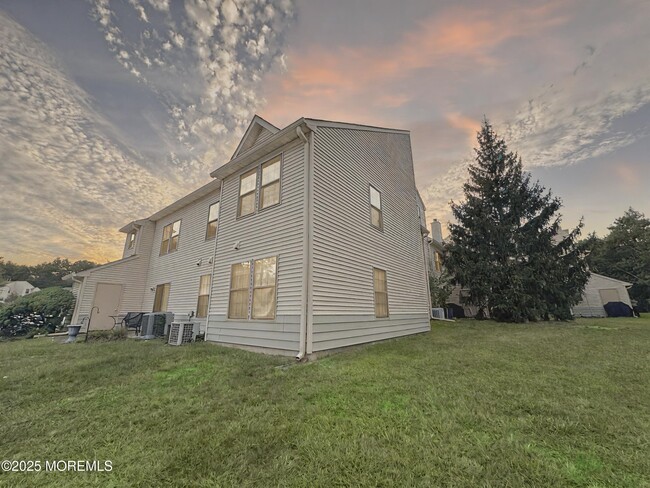 310 Sage Ct in Jackson Township, NJ - Building Photo - Building Photo