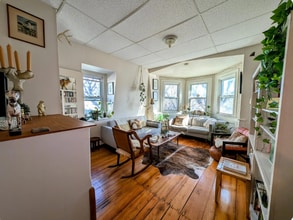 371 Windsor St, Unit 1 in Cambridge, MA - Building Photo - Building Photo