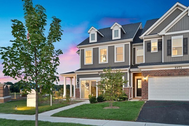 2283 Horseshoe Cir in Naperville, IL - Building Photo