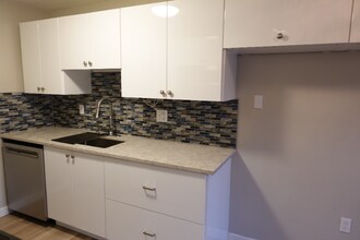 1840 Central Pl S in Kent, WA - Building Photo - Building Photo