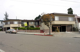 2900-2910 Birdsall Ave in Oakland, CA - Building Photo - Building Photo