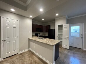 16914 Showdown Path in Selma, TX - Building Photo - Building Photo