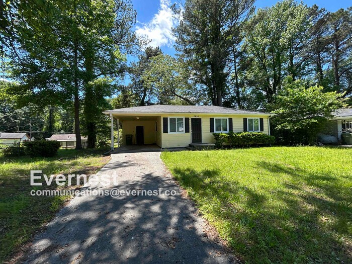2838 Cardo Dr NW in Atlanta, GA - Building Photo