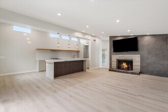 10650 Putney Rd in Los Angeles, CA - Building Photo - Building Photo
