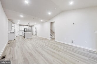 13317 Petrel St in Clarksburg, MD - Building Photo - Building Photo