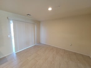 2728 Brighton St in Imperial, CA - Building Photo - Building Photo