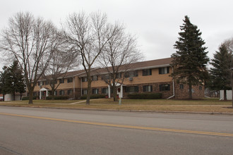 The Meadows in West Bend, WI - Building Photo - Building Photo