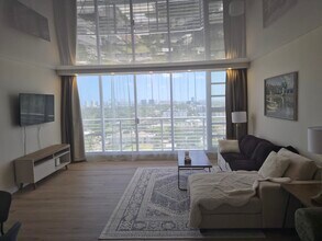 1720 Harrison St, Unit Home Tower #16 B in Hollywood, FL - Building Photo - Building Photo