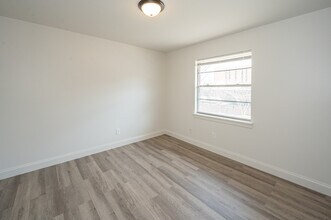 1140 12th St S, Unit C in Birmingham, AL - Foto de edificio - Building Photo