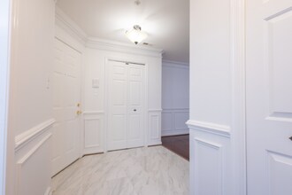 2406 Dominion Dr in Frederick, MD - Building Photo - Building Photo