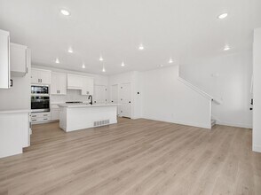 21 S Lunar Wy in Mapleton, UT - Building Photo - Building Photo