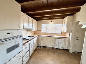 59 Sandy Ln in Merced, CA - Building Photo - Building Photo