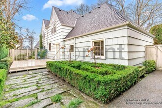 3010 SE Lambert St in Portland, OR - Building Photo - Building Photo