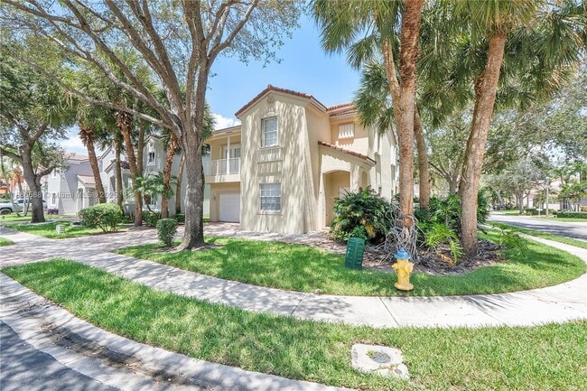 7457 NW 18th Dr in Hollywood, FL - Building Photo - Building Photo