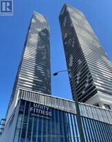 55 Cooper St in Toronto, ON - Building Photo